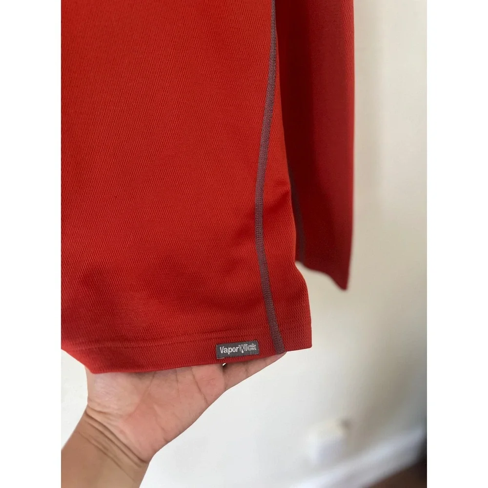 The North Face Mens Red VaporWick Long Sleeve Performance Shirt M Base Layer